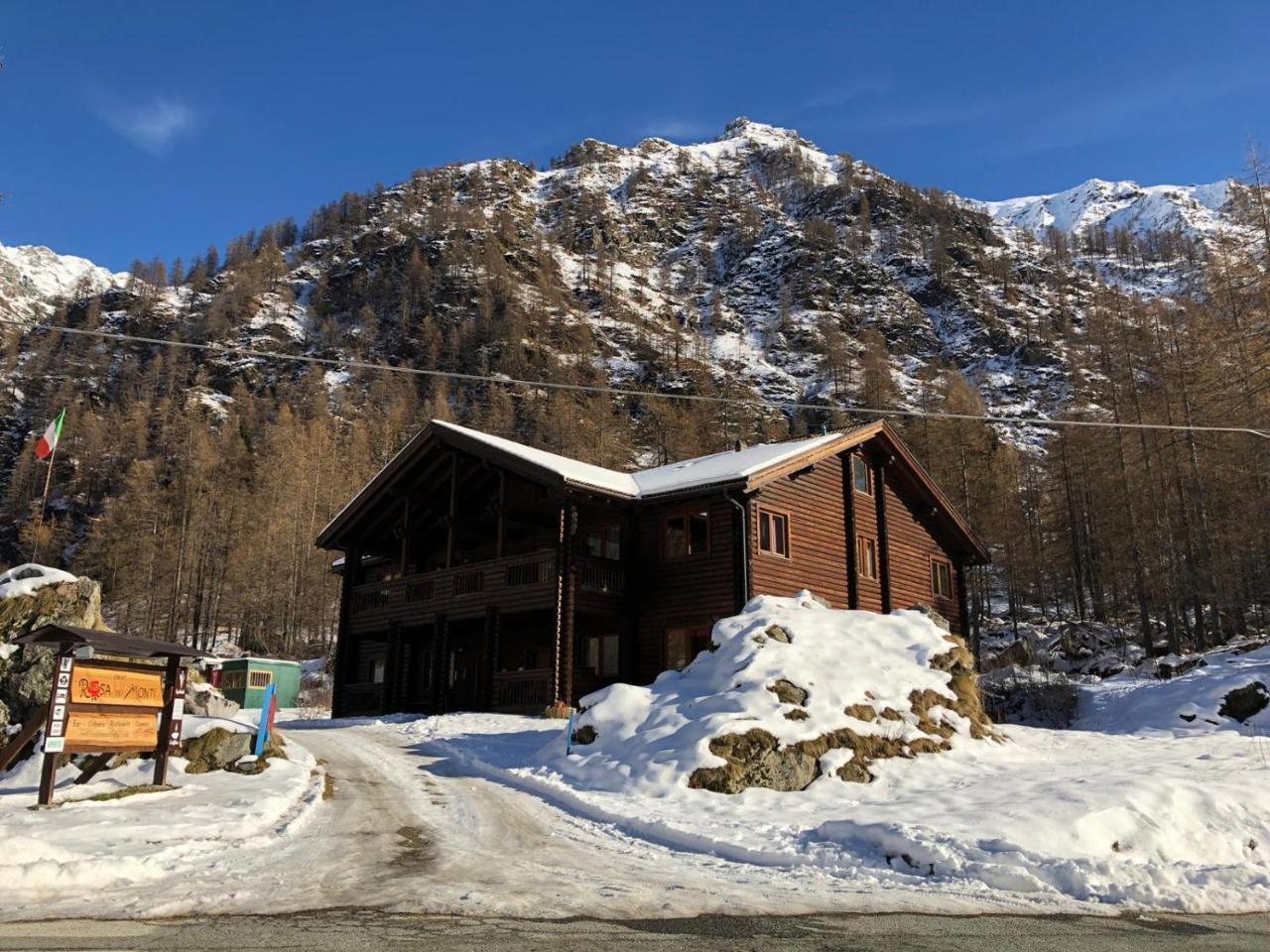 ホテル Chalet Rosa Dei Monti Valprato Soana エクステリア 写真